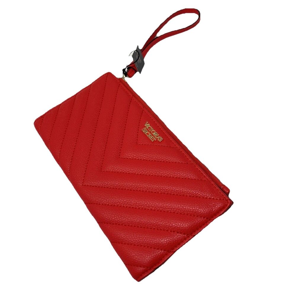 Victoria’s Secret Wallet‎ Red Chevron Quilted Chic Wristlet Zip Clutch